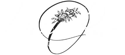 logo livia rose photography